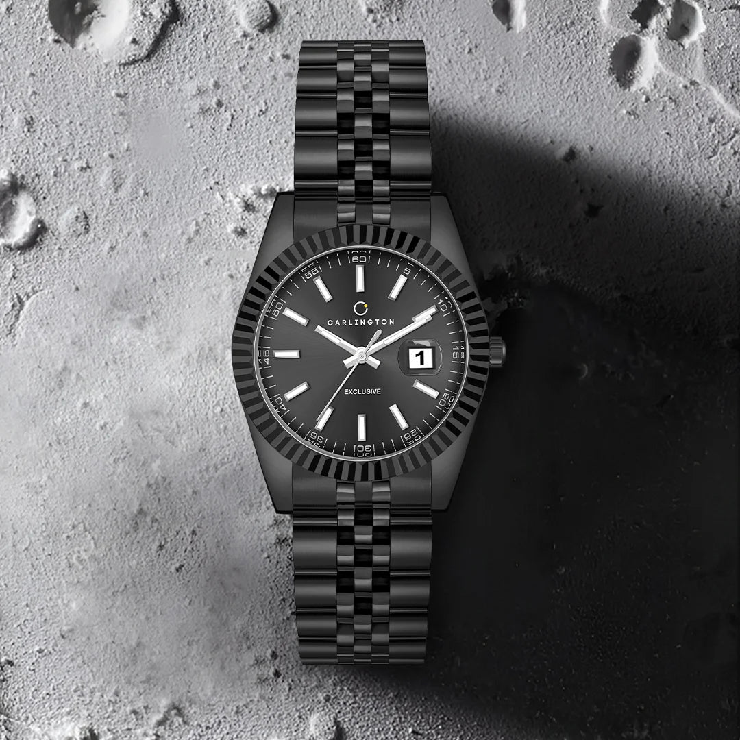 Exclusive 8811 Black Ladies Analog Watch