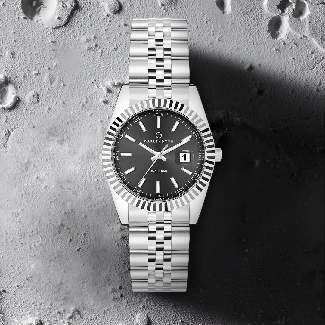 Exclusive 8811 Steel Black Ladies Analog Watch