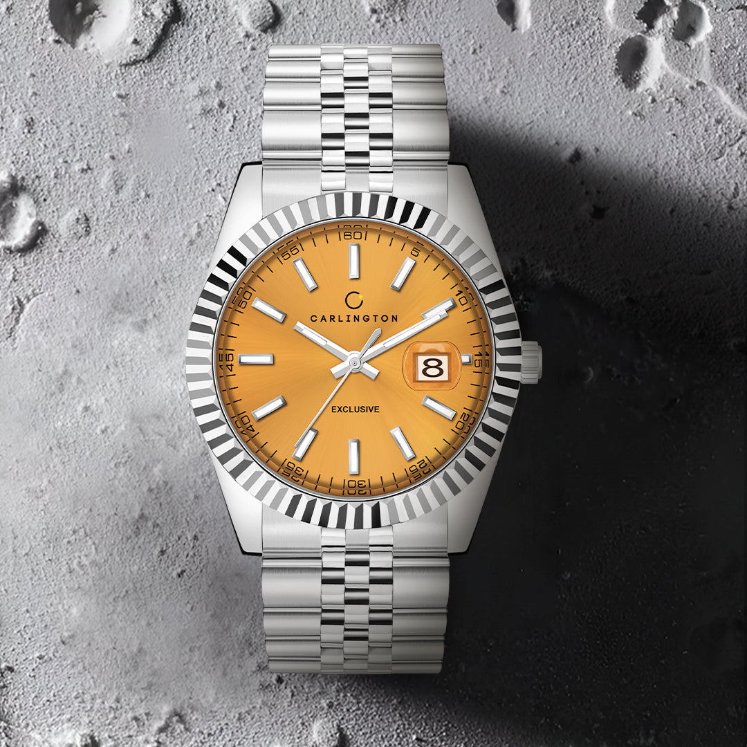 Carlington Analog Wrist Stainless Steel Watch For Men-Ct 8811 Yellow