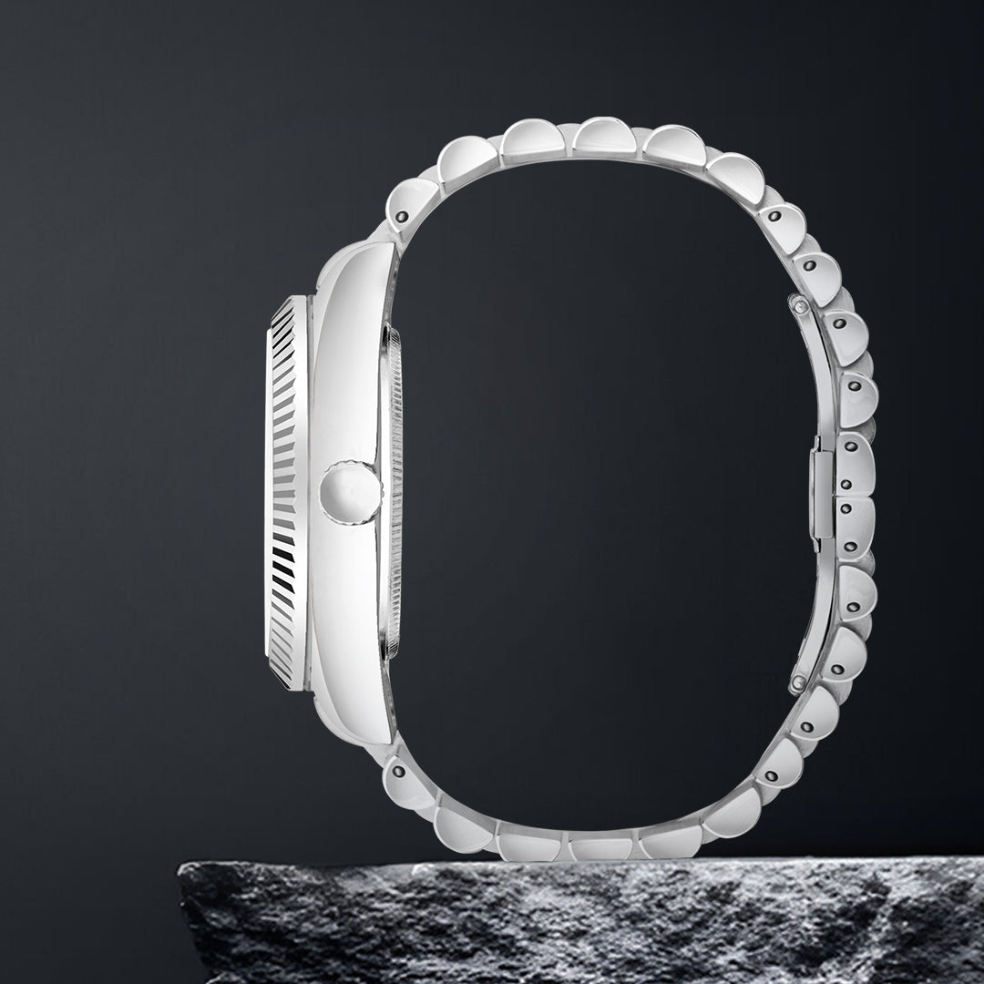 Carlington Analog Wrist Stainless Steel Watch For Men-Ct 8811 Red